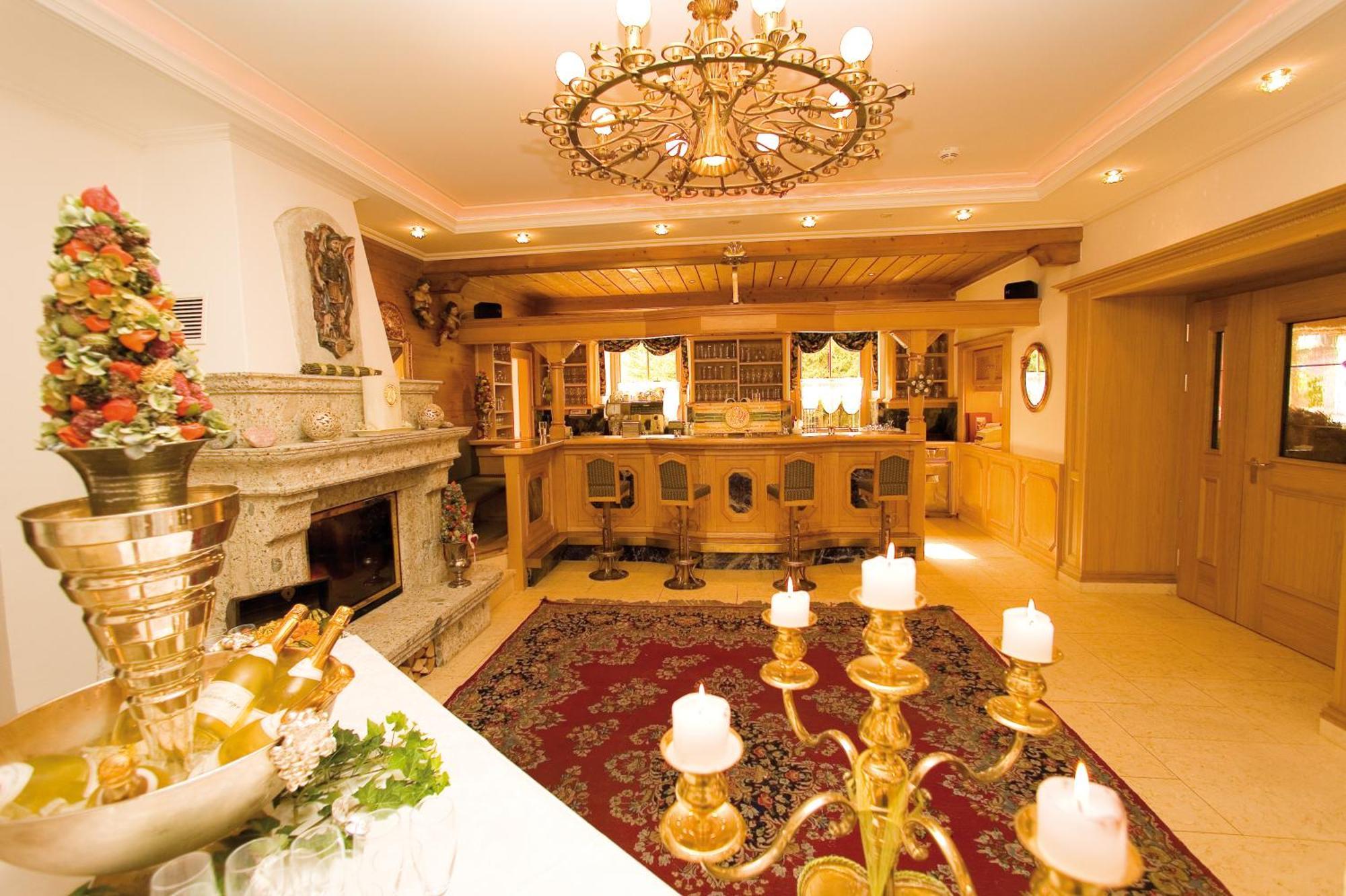 Gartenhotel Maria Theresia Hall in Tirol Eksteriør billede