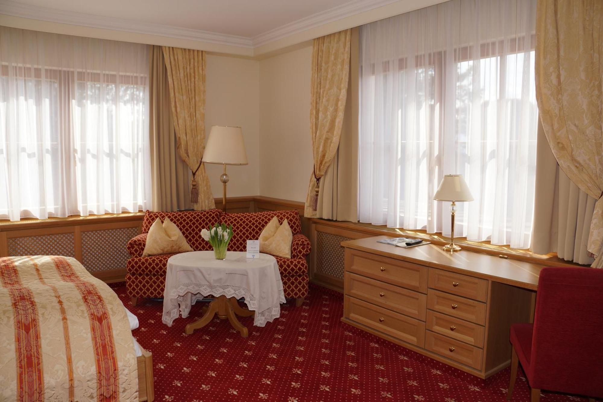 Gartenhotel Maria Theresia Hall in Tirol Værelse billede